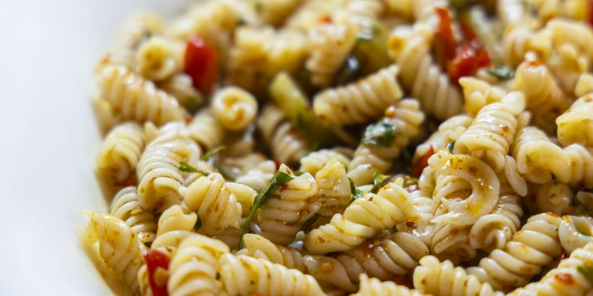 Talharim ao Alho e Óleo: Simples, Rápido e Cheio de Sabor