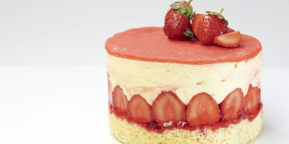 Mousse de Morango Cremoso de 3 Ingredientes