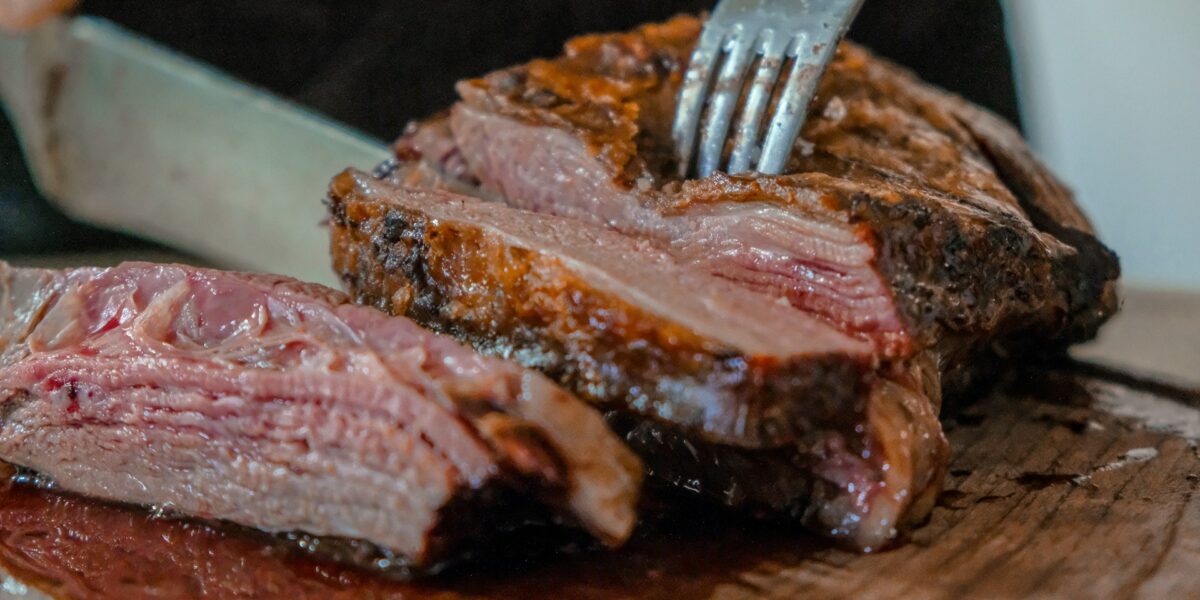 Picanha na Frigideira Suculenta: O Segredo da Crosta Dourada