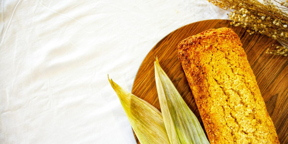 Bolo de Fubá com Goiabada Derretida