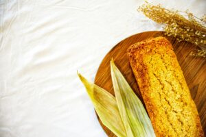 Bolo de Fubá com Goiabada Derretida